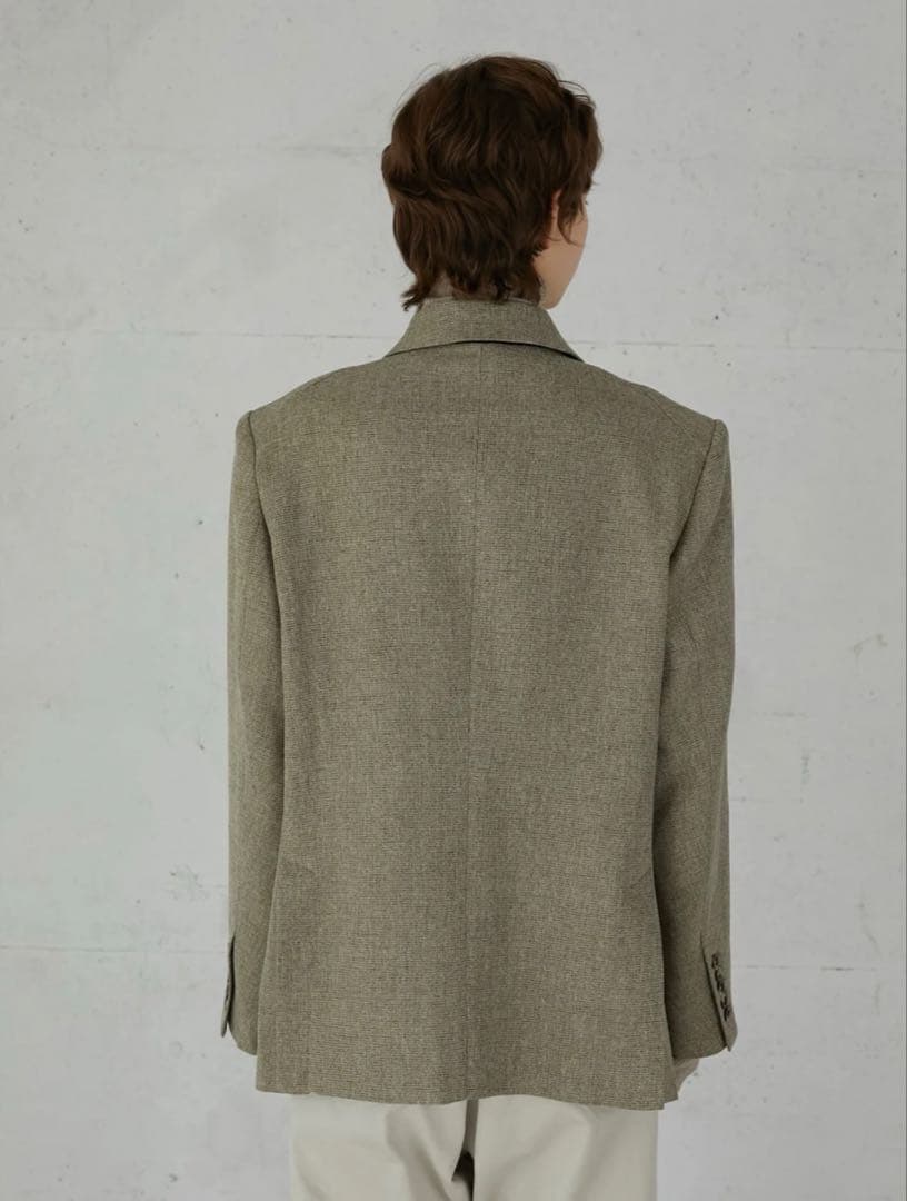 ベージュ テーラードジャケット スタンドカラー