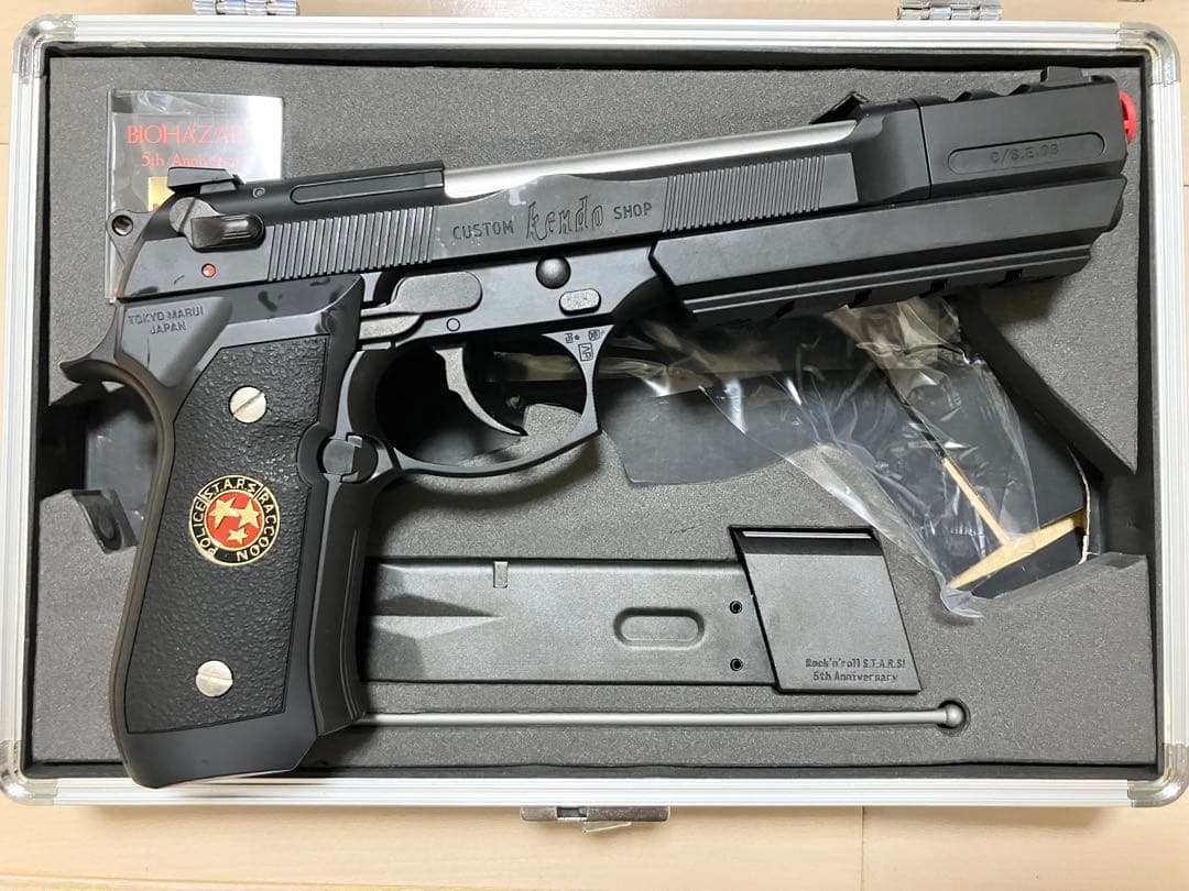 バイオハザード　東京マルイ サムライエッジ バリーバートンモデル 2001