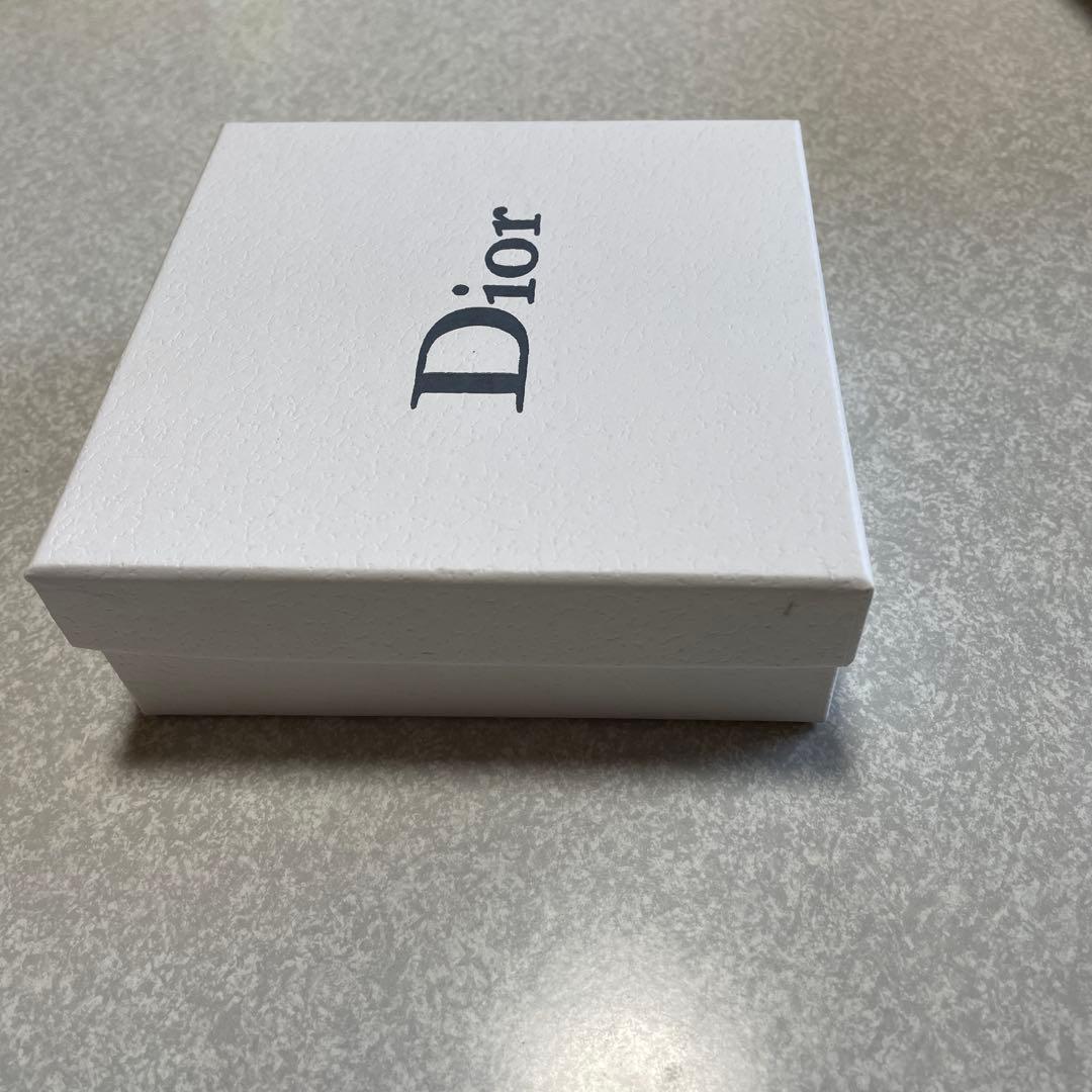 Dior ロゴ入りブラウン財布