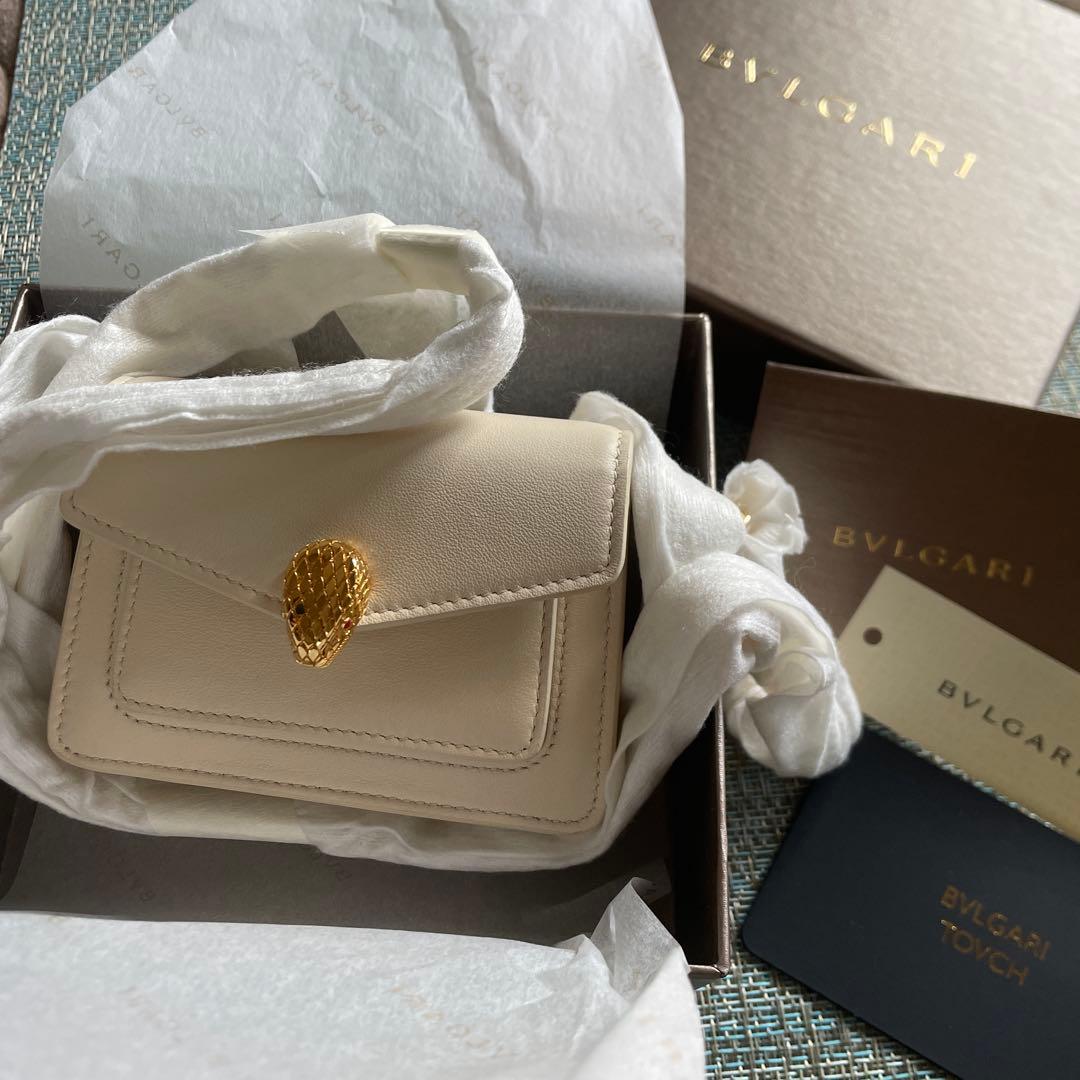 ブルガリ　セルペンティミニレザー ショルダーバッグ