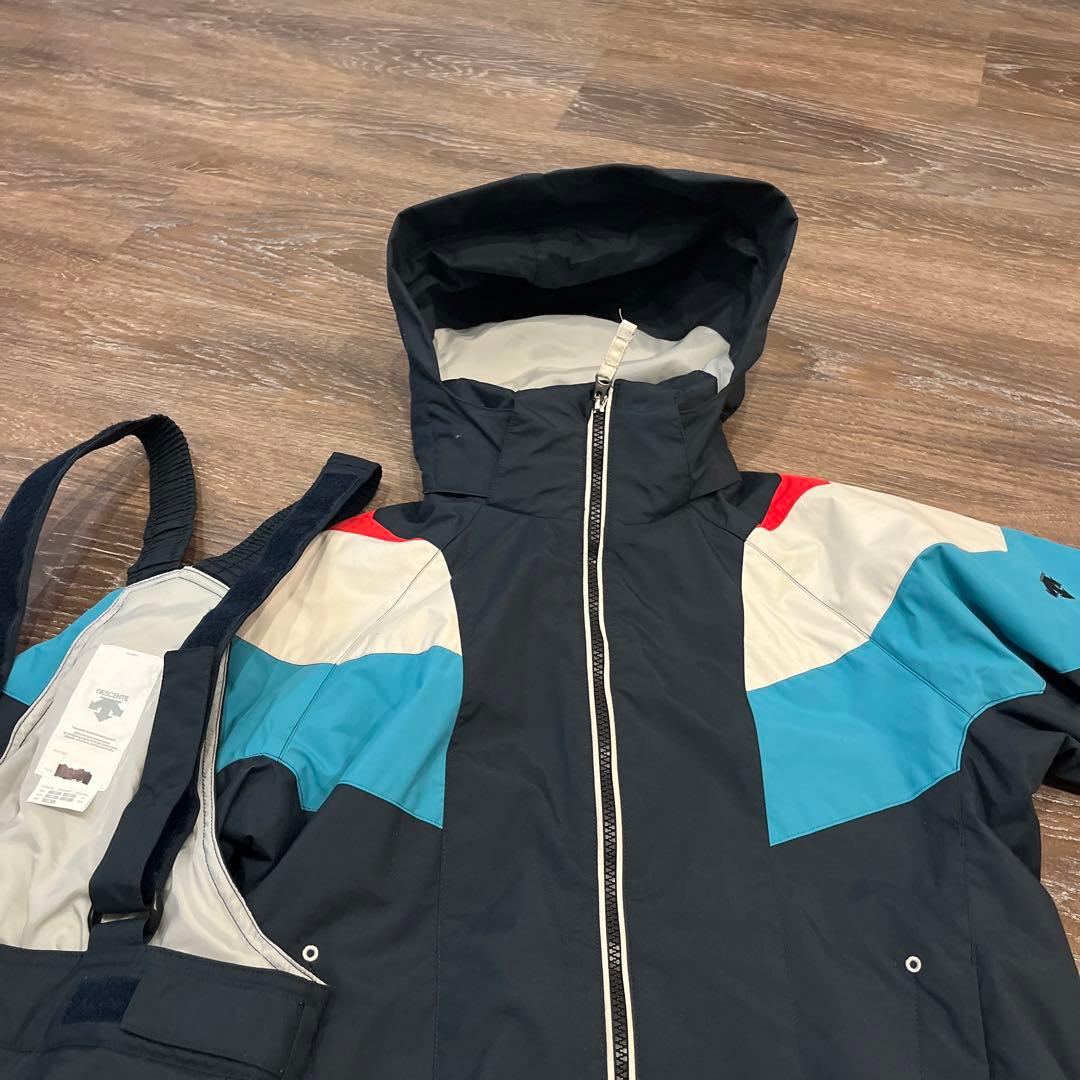 大幅値下げしました！ デサント　上下150 男の子　スキーウェア