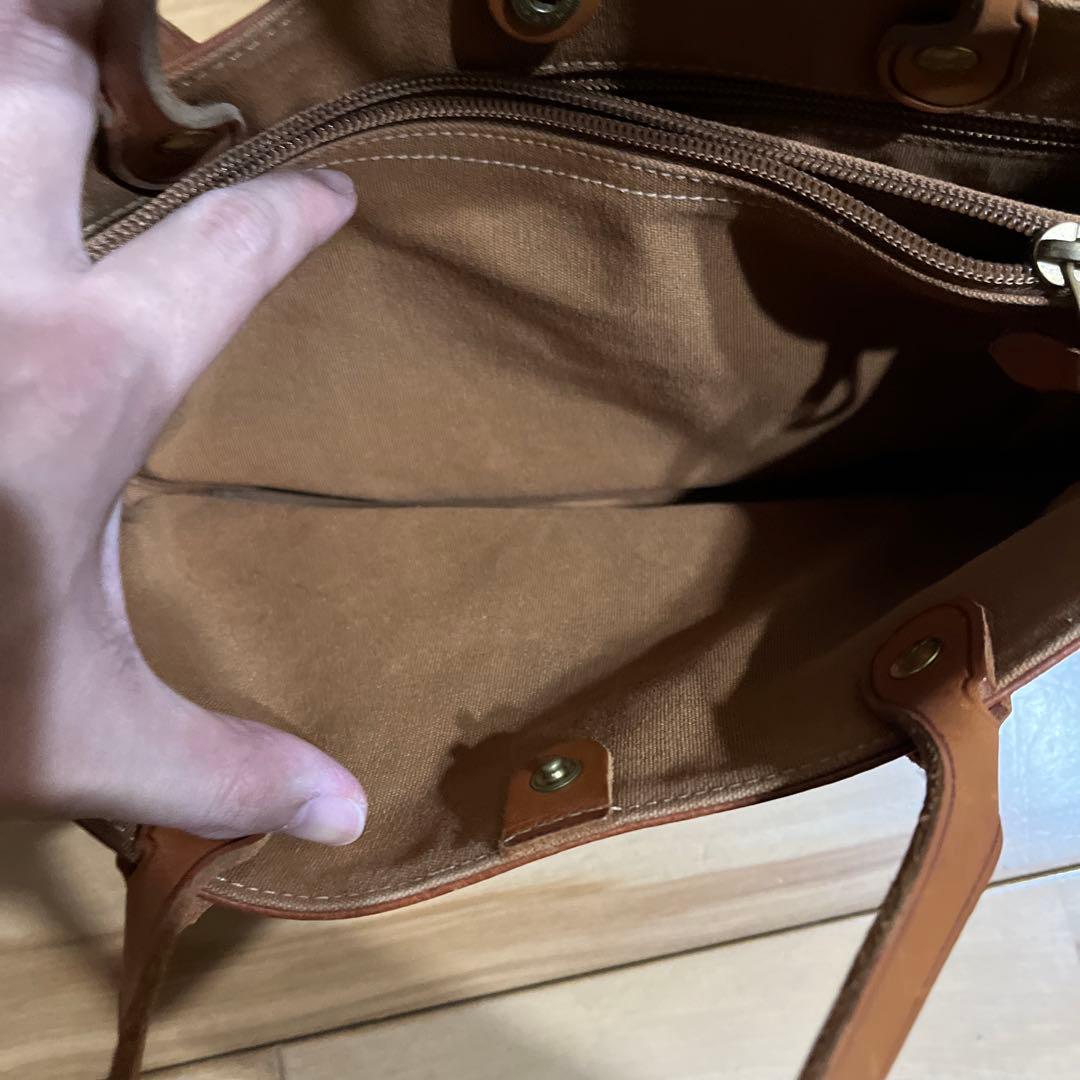 IL BISONTE イルビゾンテ　レザー　ハンドバッグ