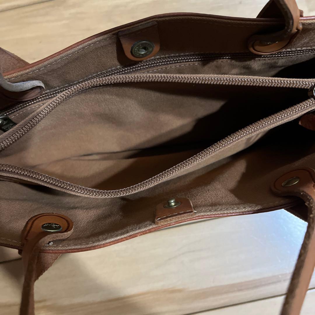 IL BISONTE イルビゾンテ　レザー　ハンドバッグ