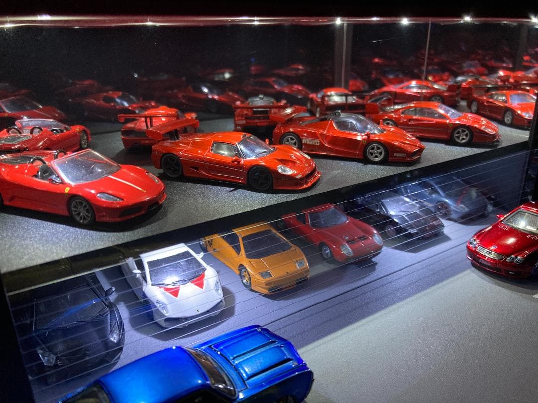 ミニカー用ジオラマ：1/64 カーディーラーⅡ（ブラック＆ダークグレー）