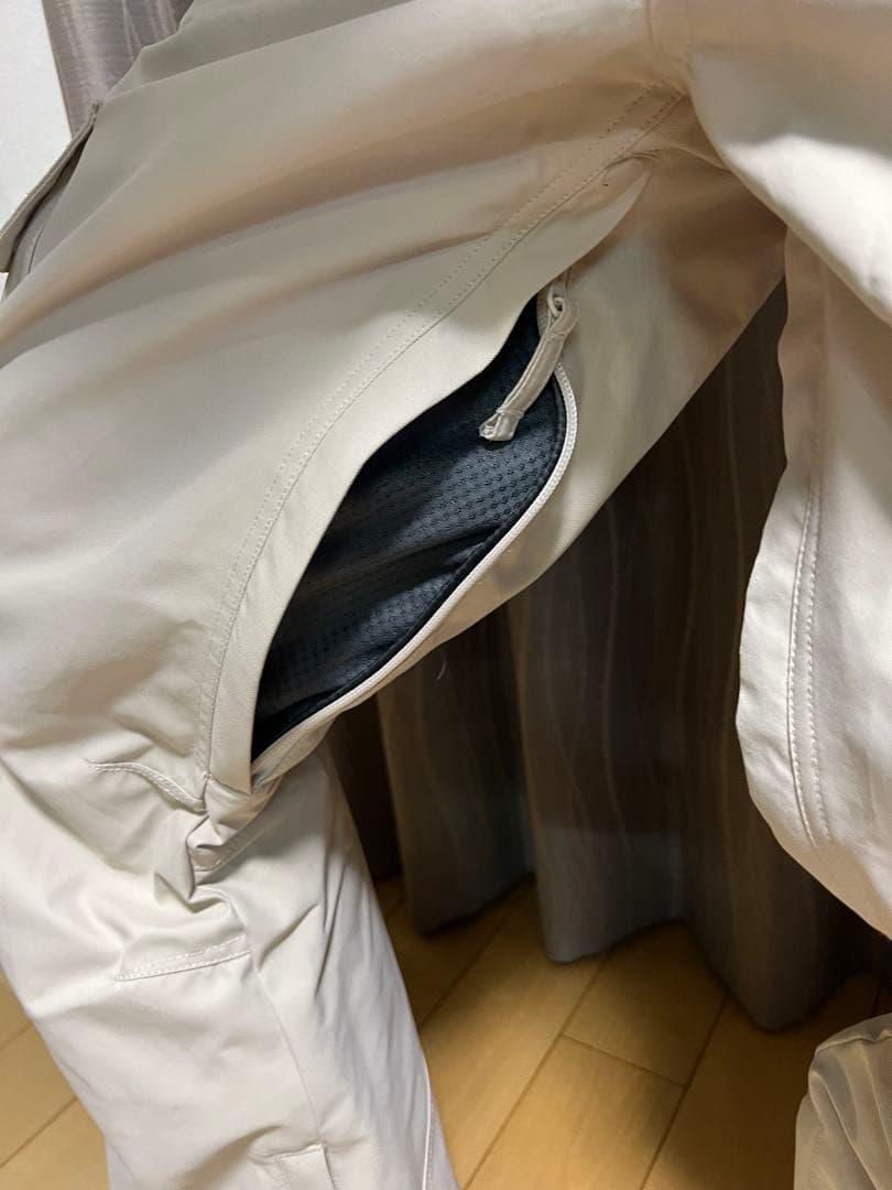 くるCOMPLEW スノーボードウェア Mサイズ ホワイト