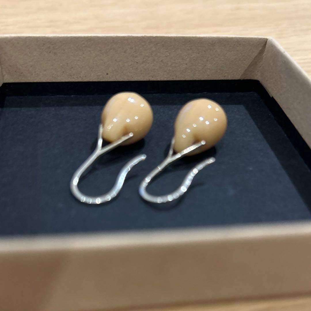 Sisi Joia シシジョイア　両耳ピアス　ドロップ　ベージュ　シルバー925