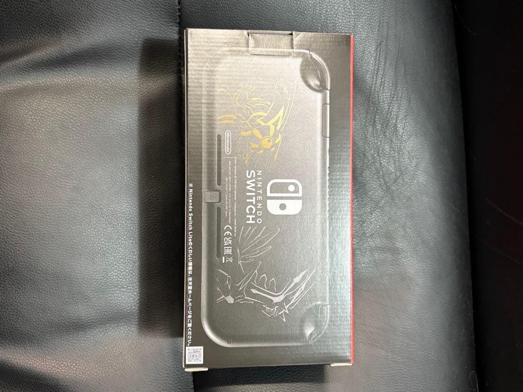 Nintendo Switch Lite ポケモンデザイン　ディアルガ　パルキア