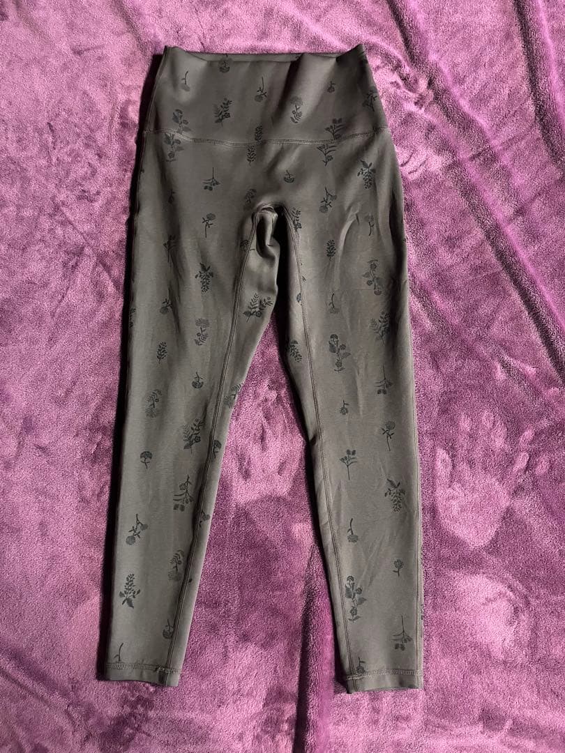 SUKALAフラワーブーケブラトップレギンスセット