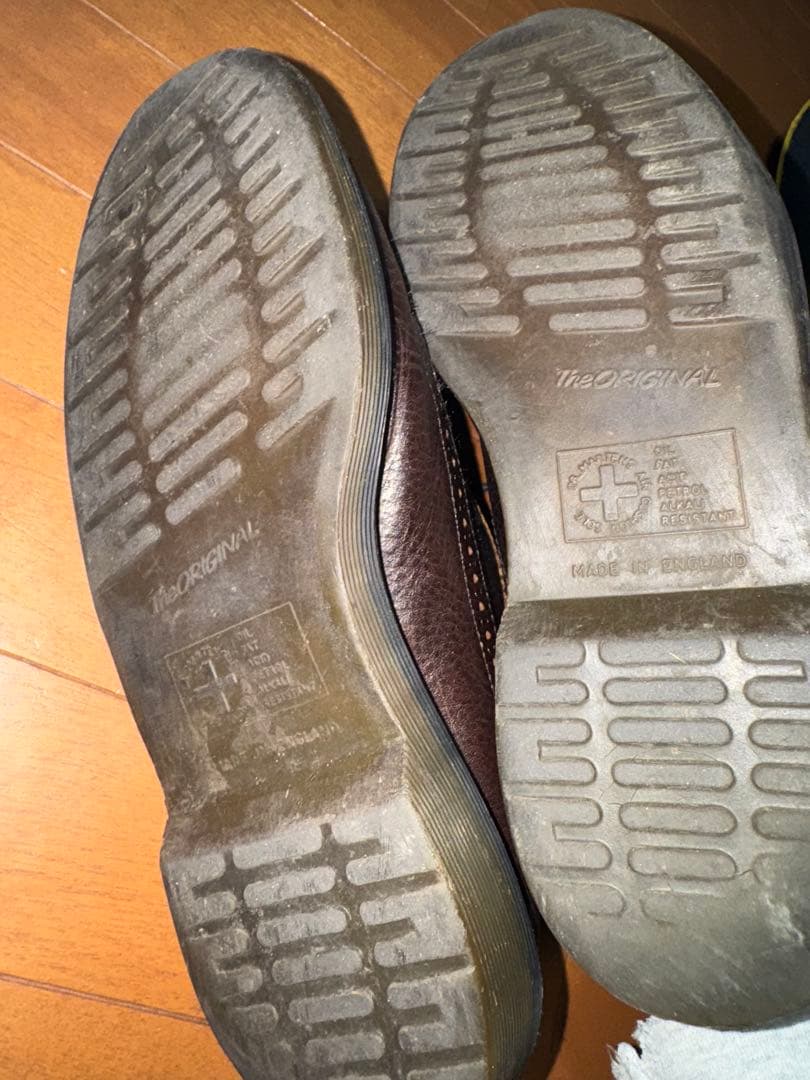 ドクターマーチン　ウィングチップ　UK9 イングランド製