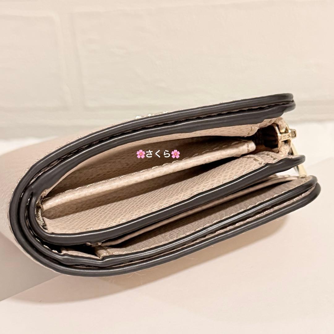 ✨極美品✨フルラ CAMELIA M コンパクト ウォレット
