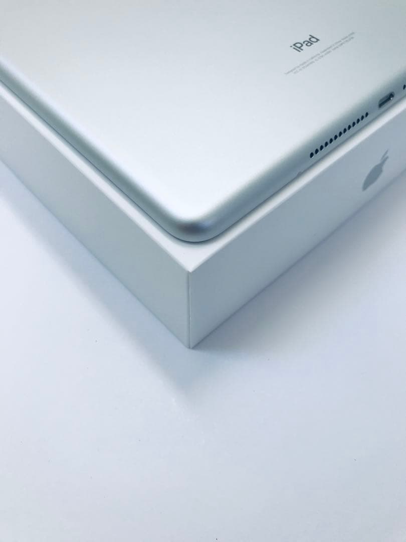 【美品】 Apple iPad 第8世代Wi-Fi 32GB