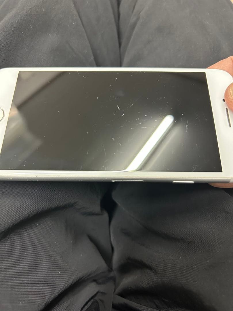 携帯電話本体 iPhone8 256GB