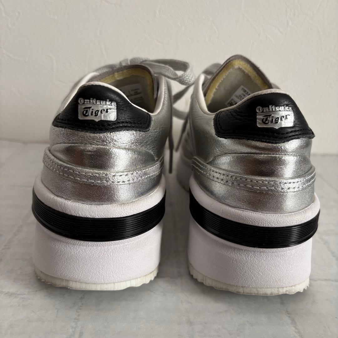 【美品】Onitsuka Tiger シルバー 厚底 スニーカー　22.5㎝