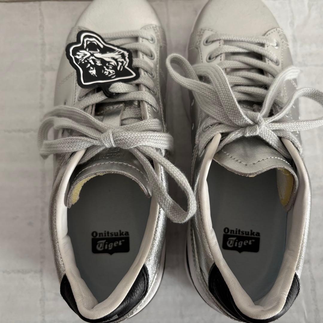 【美品】Onitsuka Tiger シルバー 厚底 スニーカー　22.5㎝