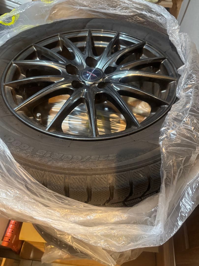 再出品　40アルファード用　スタッドレスタイヤ　4本セット