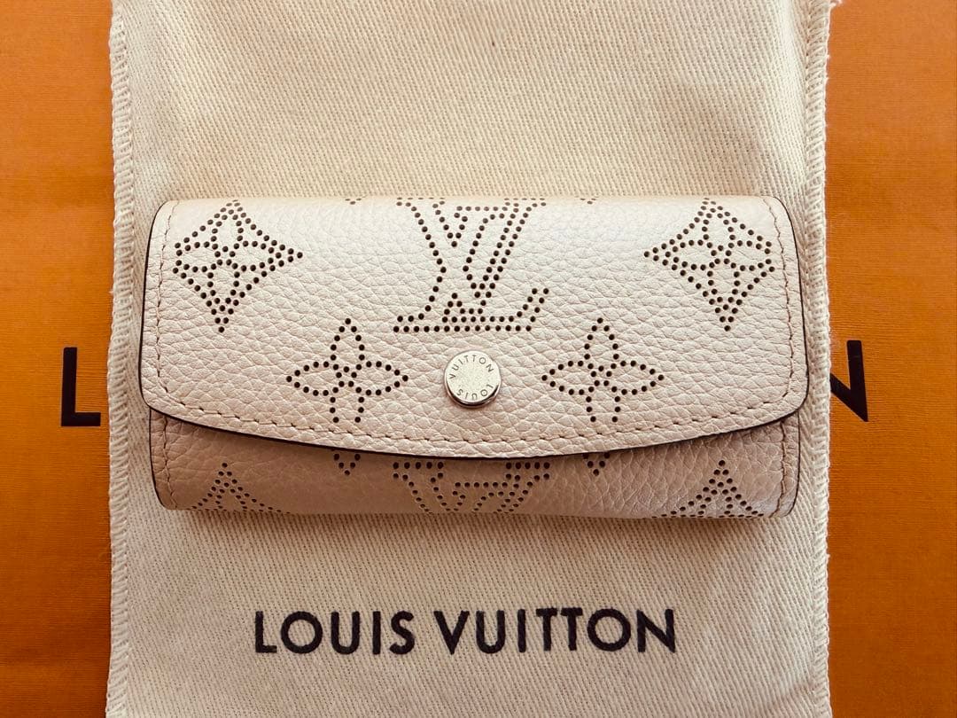 未使用Louis Vuitton マヒナキーケース