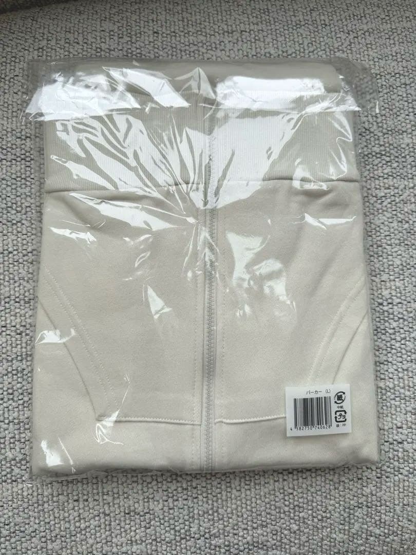  Man ジップアップパーカー 【Lサイズ】新品未開封