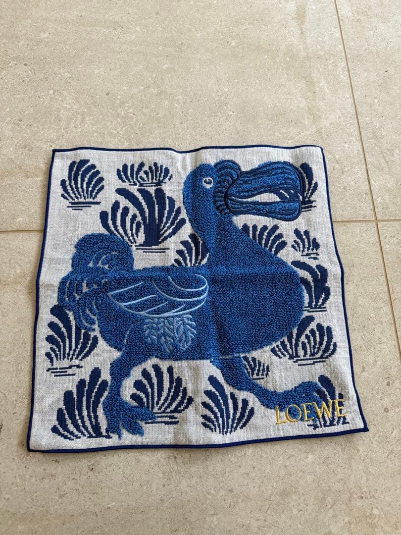 LOEWE CRAFTED WORLD タオルハンカチ3枚セット