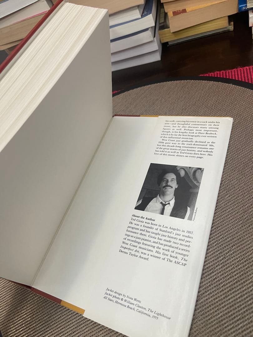 洋書 West Coast Jazz by Ted Gioia (1945-1960)