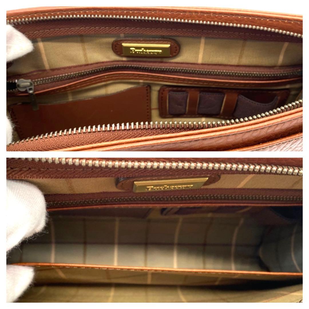 未使用級　Burberryセカンドバッグ　ブラウン　レザー　ノバチェック　箱付き