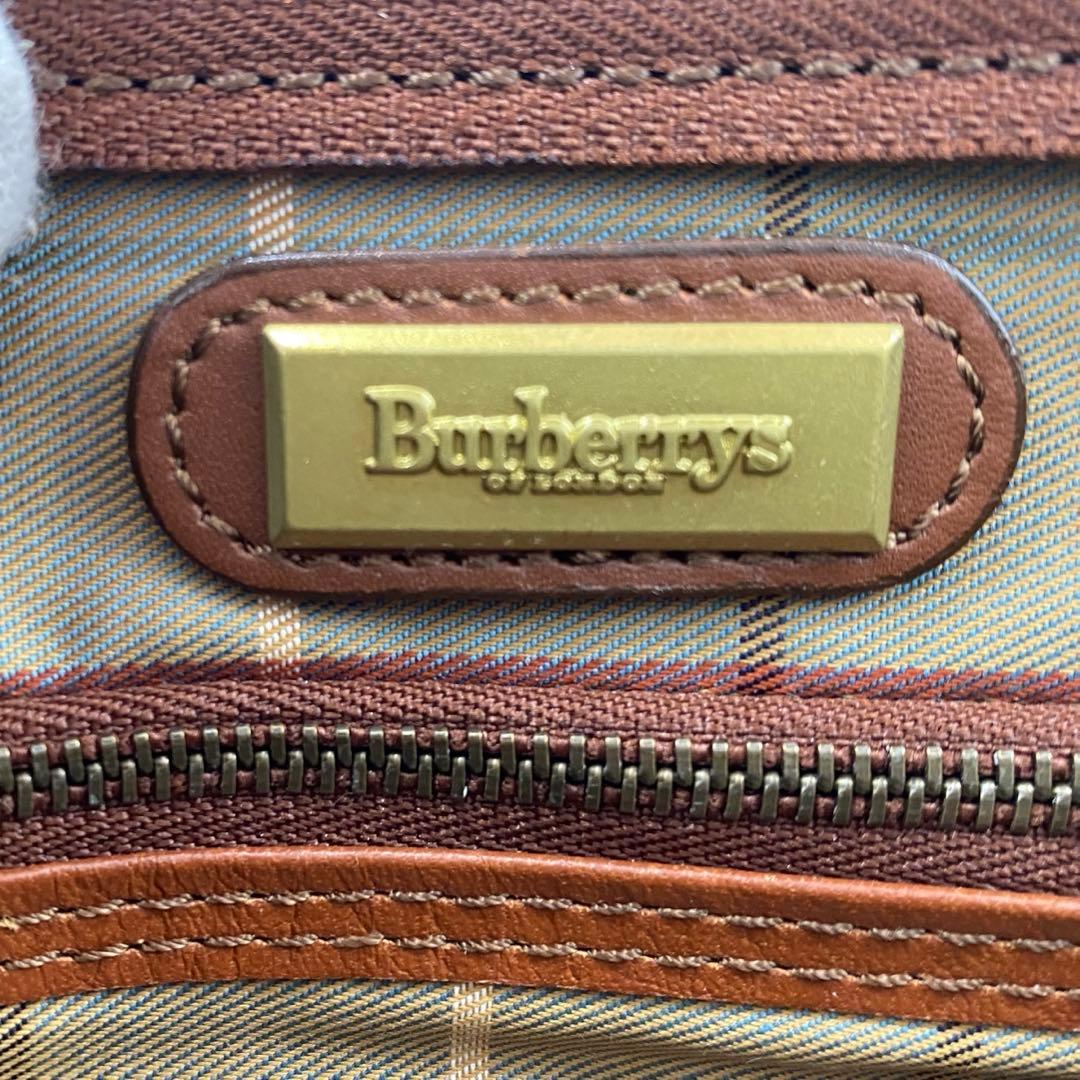未使用級　Burberryセカンドバッグ　ブラウン　レザー　ノバチェック　箱付き