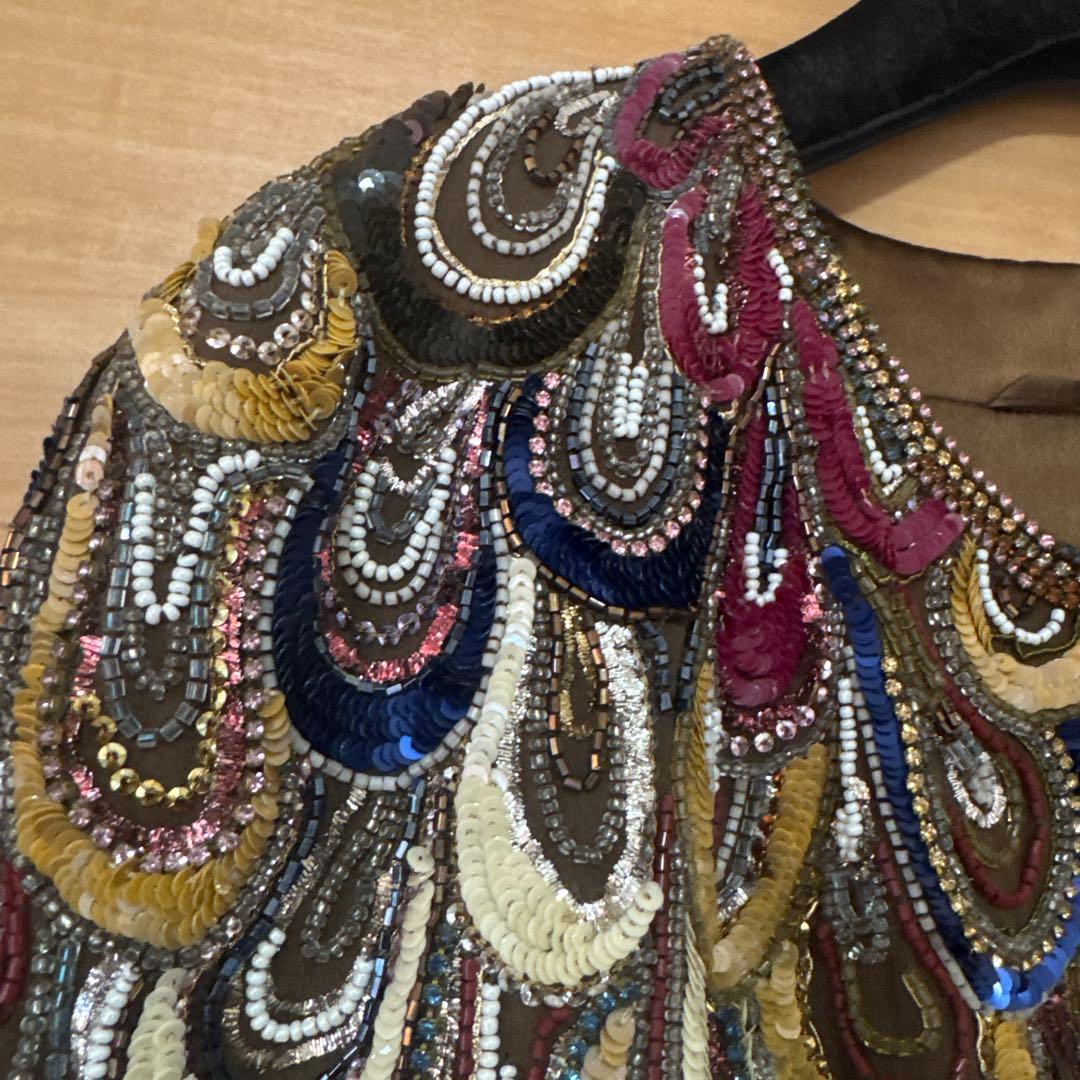 エスカーダ　ノーカラー　ビーズ刺繍 ノーカラージャケット ボレロ 36