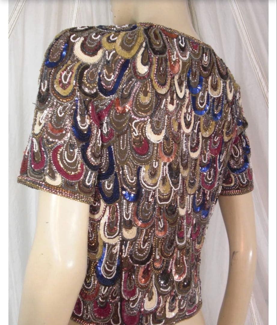 エスカーダ　ノーカラー　ビーズ刺繍 ノーカラージャケット ボレロ 36