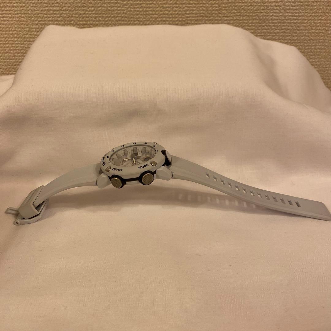 【美品】CASIO G-SHOCK アナデジ腕時計 ライトグレー　箱付き