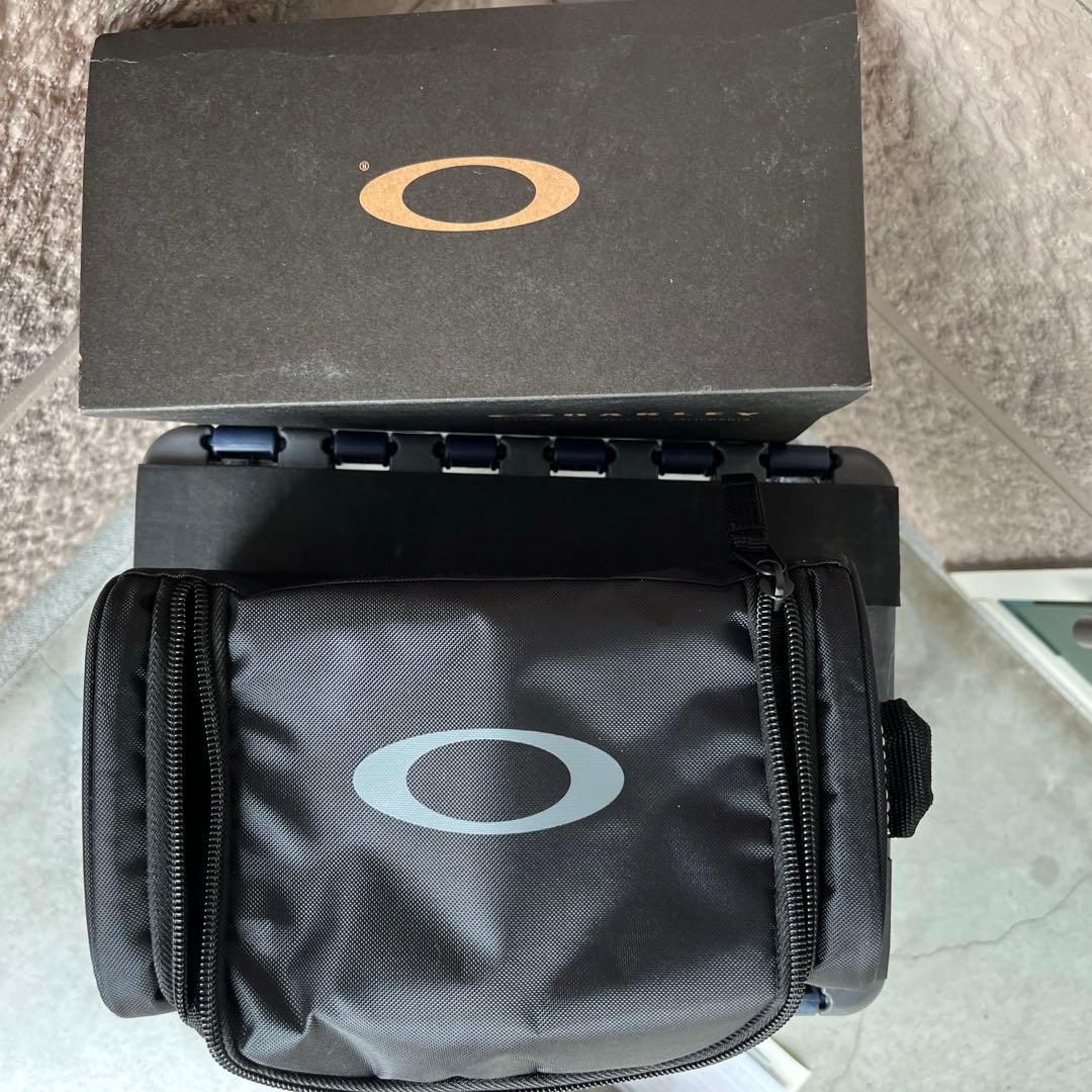 【新品未使用】オークリー　Oakley フライトデック L