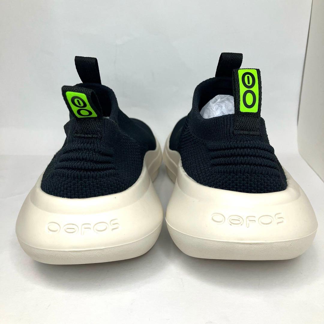 OOFOS ウーフォス　スニーカー　スリッポン　レディース