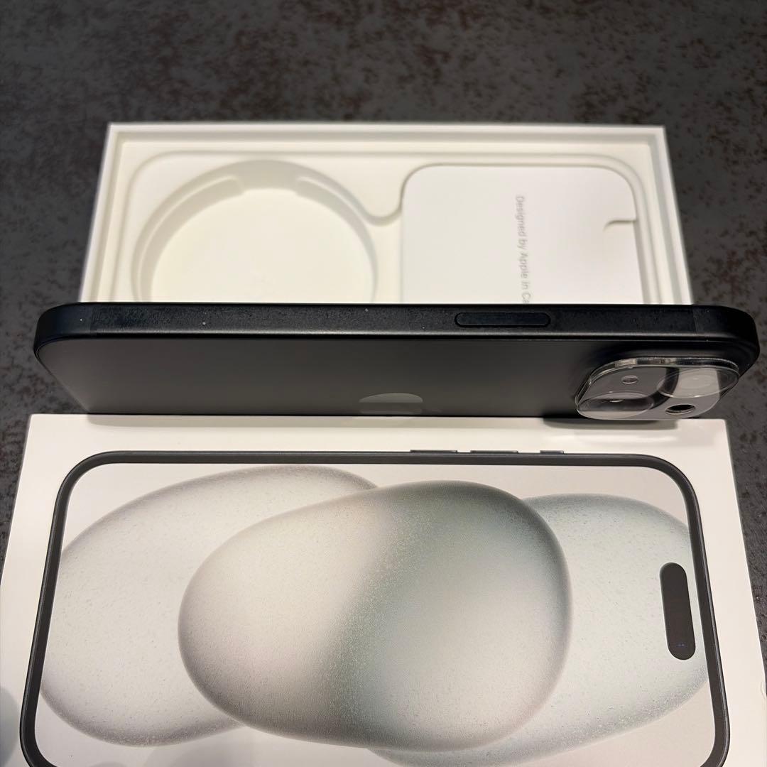 【値下げ】 iPhone 15 256GBブラック バッテリー84% おまけ付き