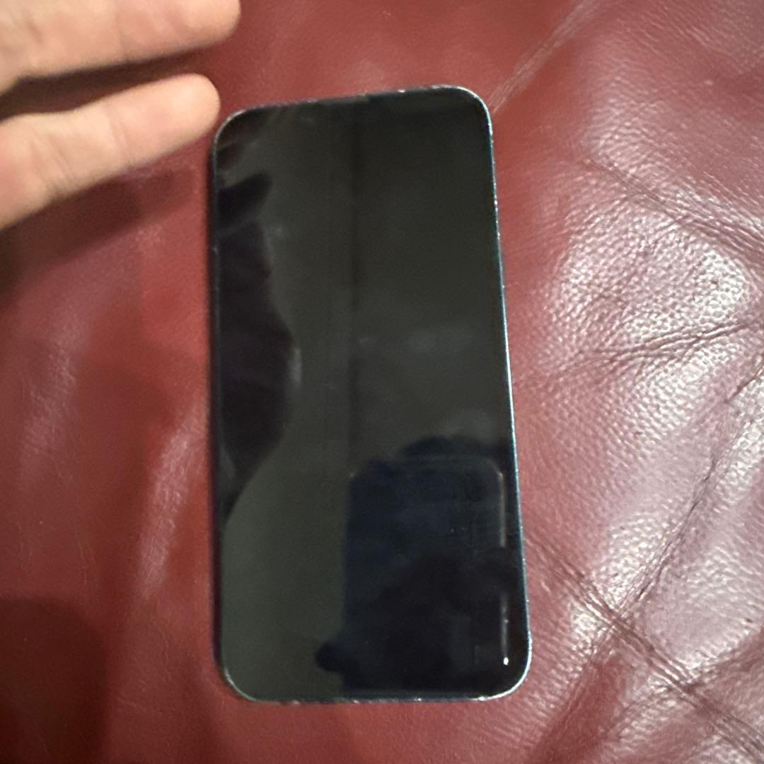 Apple iPhone 13 深い青色 本体