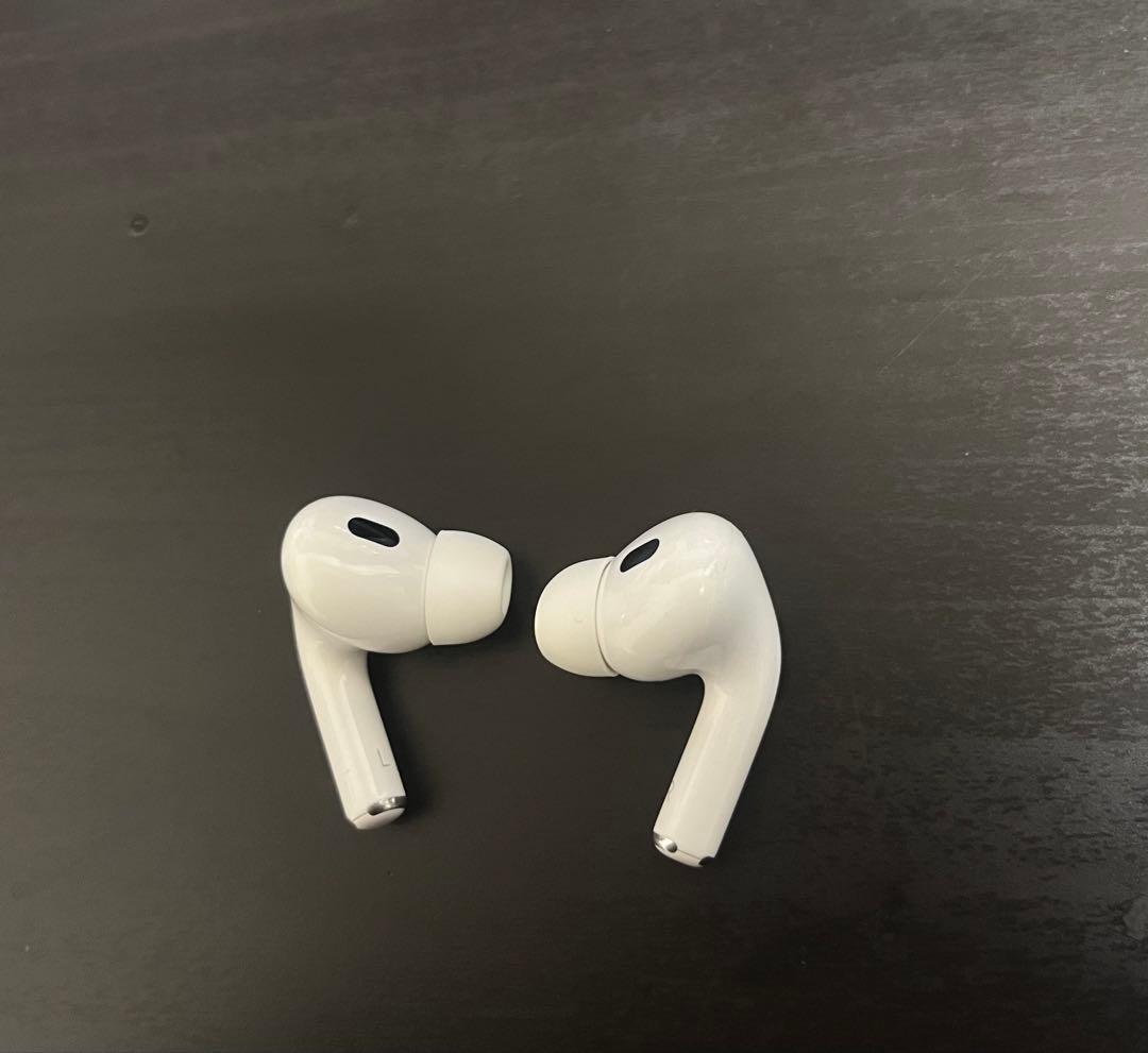 AirPods Pro 第二世帯 本体 充電ケース付き ホワイト