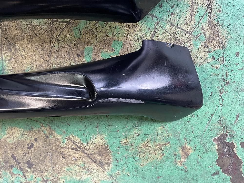 希少 FREEDOM 製 アンダーカウル 4D9 マジェスティ SG20J