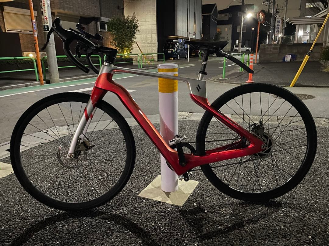 【送料込み】カーボン 電動アシスト自転車