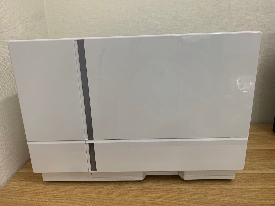 ハイブリッド方式除湿機 パナソニック 衣類乾燥除湿機 F-YHX90B-W 美品