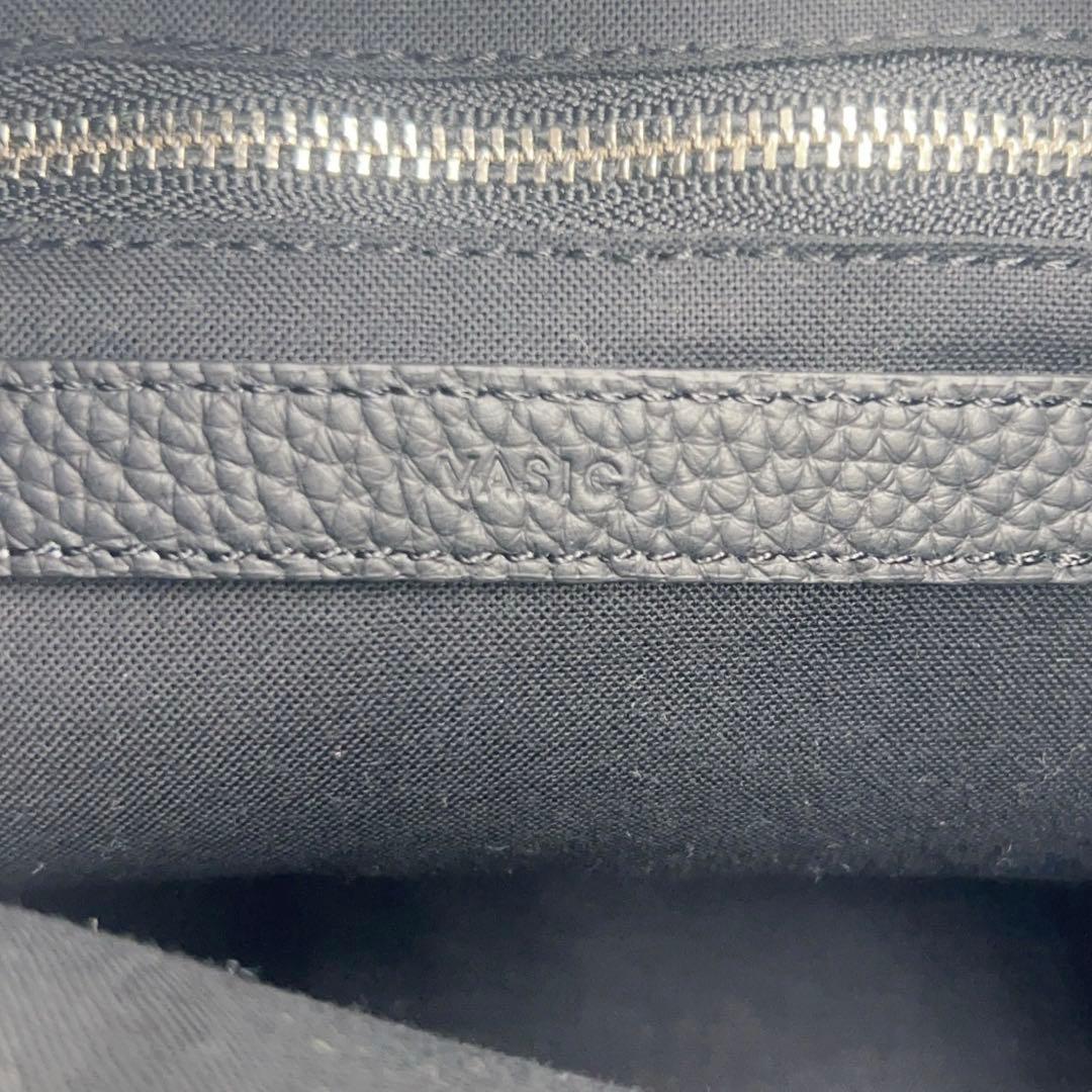 特価❣️美品✨Vasic ボンドミニレザー　 ショルダーバッグ　ブラウン