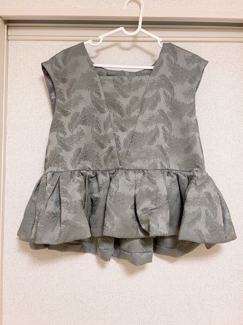 フェザー柄ジャガードペプラム セットアップ 結婚式 パンツドレス