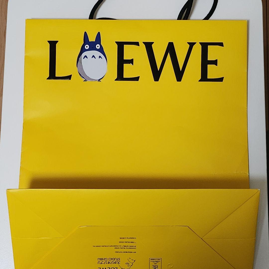 LOEWE ホワイト マフラー
