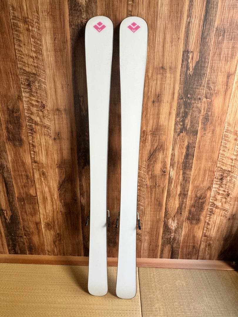 VECTOR GLIDE NANA 130㎝　子供　ジュニア　スキー板