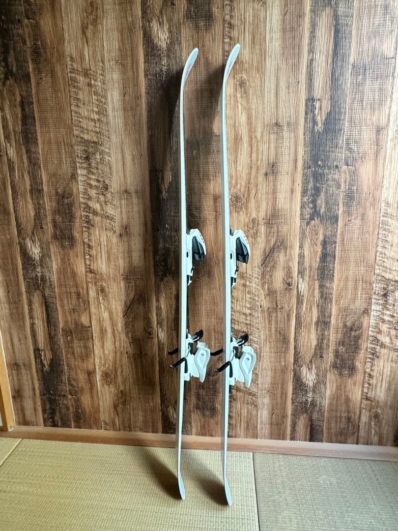 VECTOR GLIDE NANA 130㎝　子供　ジュニア　スキー板