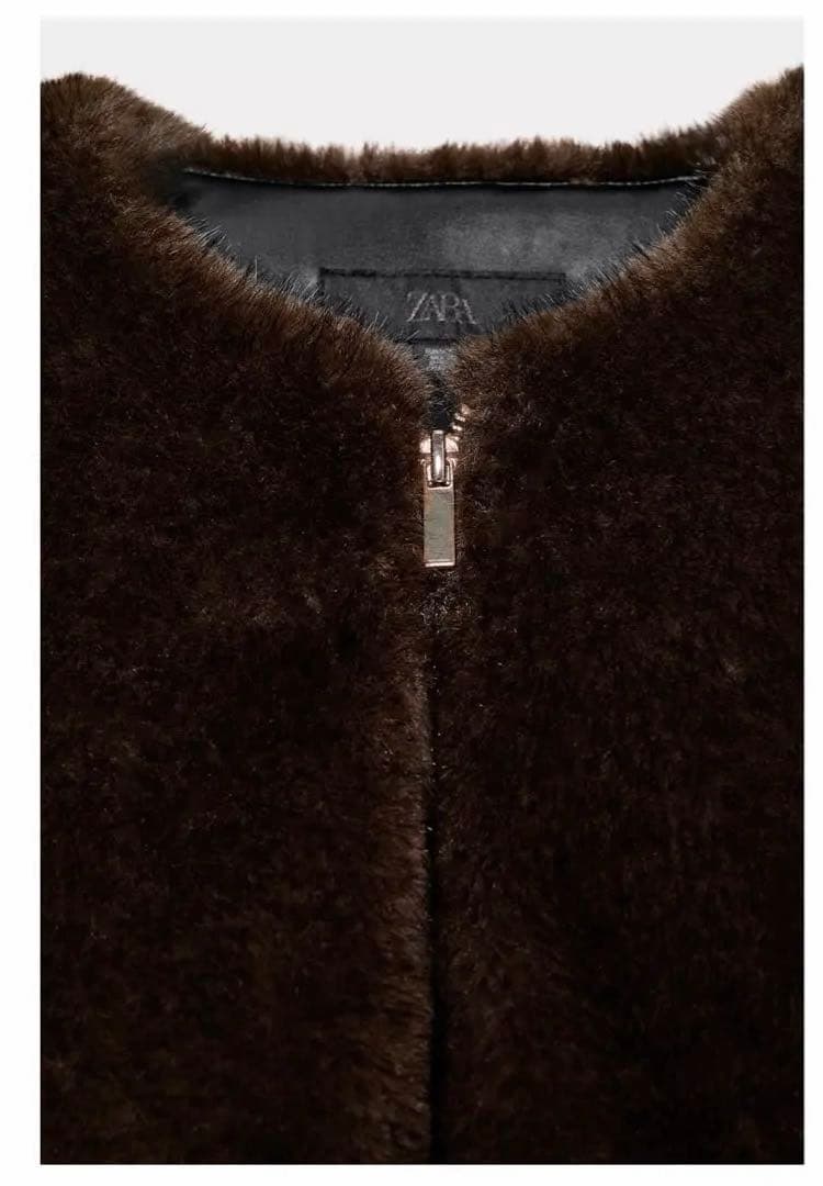 ZARAフェイクファーボンバージャケット　M