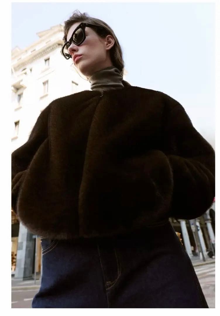 ZARAフェイクファーボンバージャケット　M