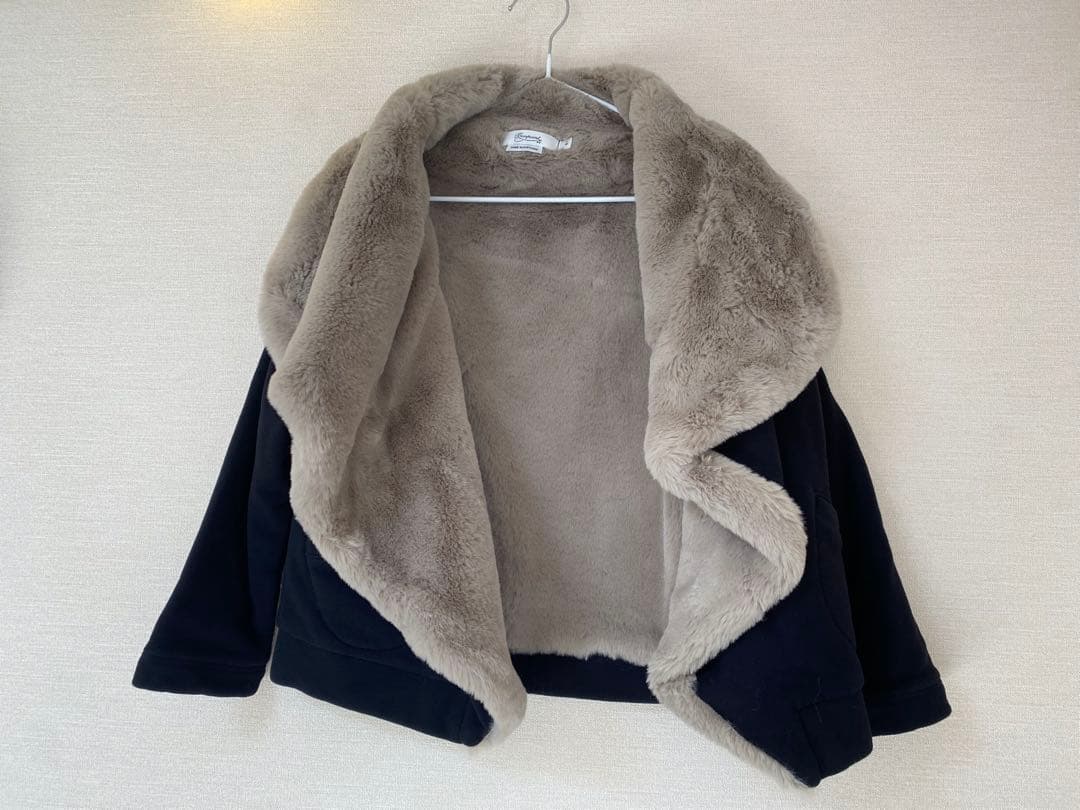 超美品 ボンポワン 襟ファージャケット 黒 6歳 120