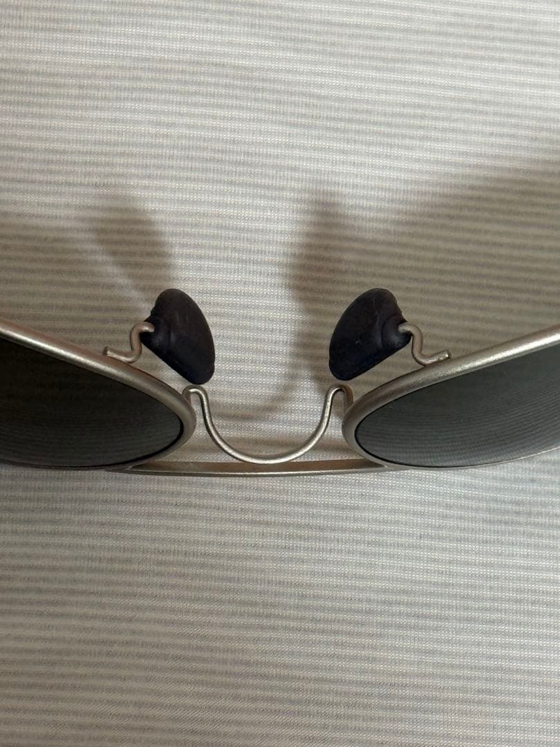 T*3様 Ray-Ban オーバルサングラス グレー