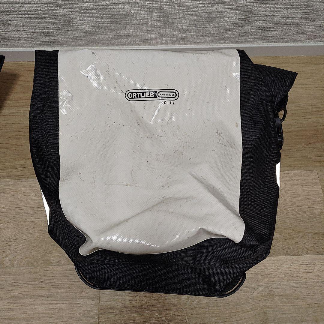 ORTLIEB CITY 防水サイドバッグ ホワイト/ブラック