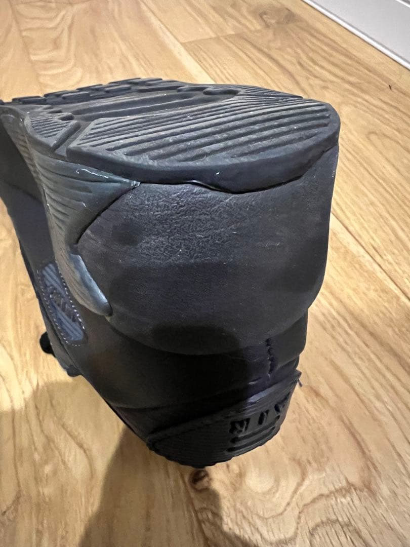 【NIKE】 W 90 LV8 エア マックス 90 LV8 24.5cm