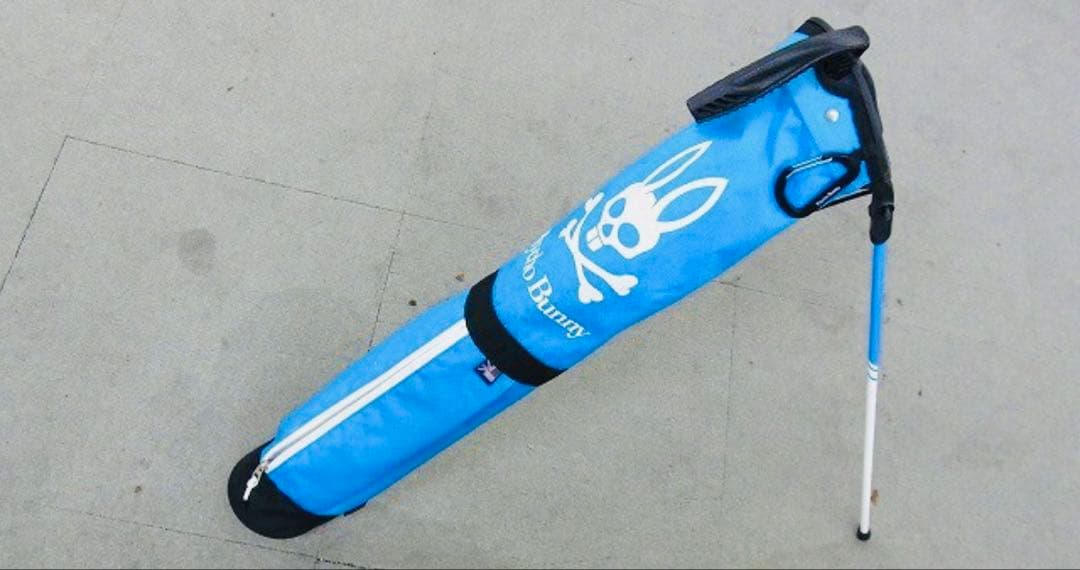 美品！サイコバニー（Psycho Bunny）クラブケース 定番 セルフスタンド