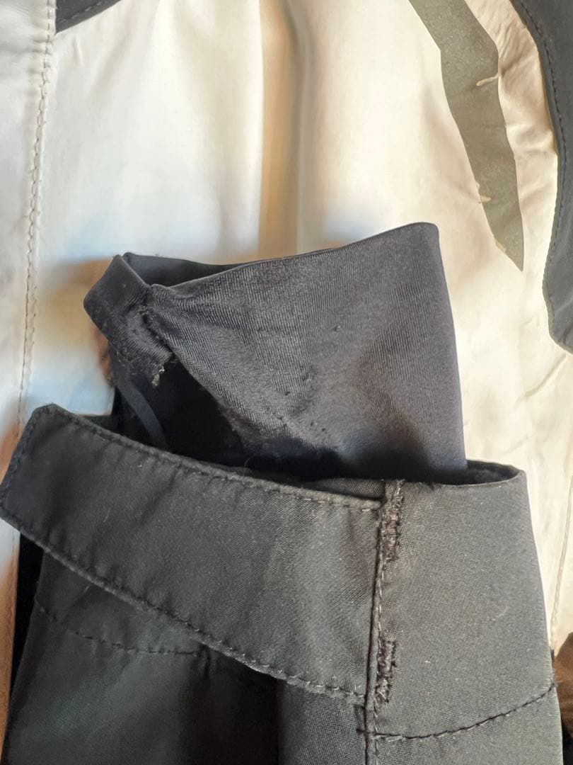 売り切り最終価格 ski-doo スノーモービルウェアセット 黒/白