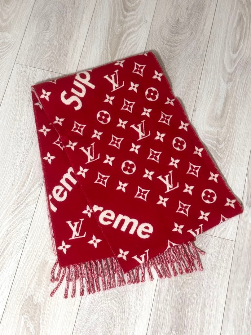 Louis Vuitton × Supremeコラボマフラー　レッド